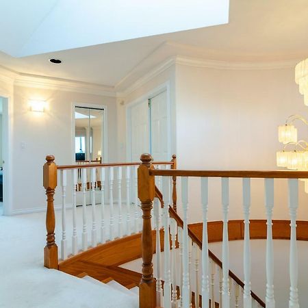 3 Private, Spacious, Bright Rooms In A Gorgeous House New Westminster Exterior photo