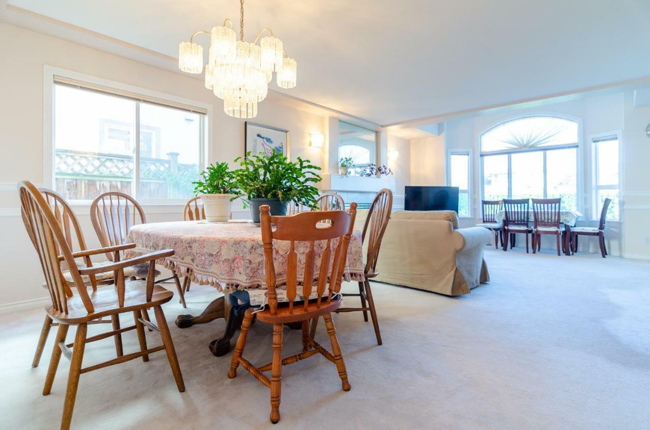 3 Private, Spacious, Bright Rooms In A Gorgeous House New Westminster Exterior photo